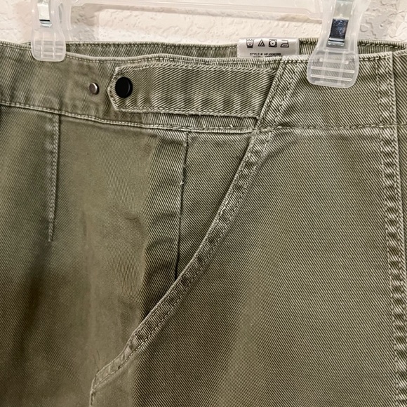 Like new Habitual cut off high-wasted shorts, size 26. - Picture 16 of 16